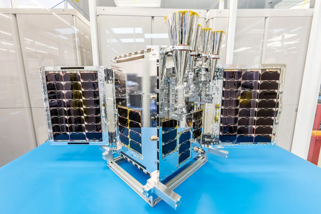 Telesat and MDA to Build Lightspeed - Payload