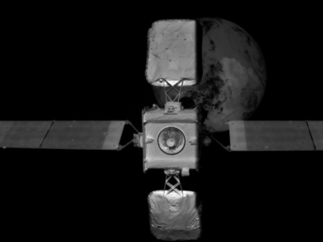 An image of an Intelsat satellite snapped by Northrop Grumman's MEV-2 servicing vehicle shortly before the two spacecraft docked. Image: Northrop Grumman