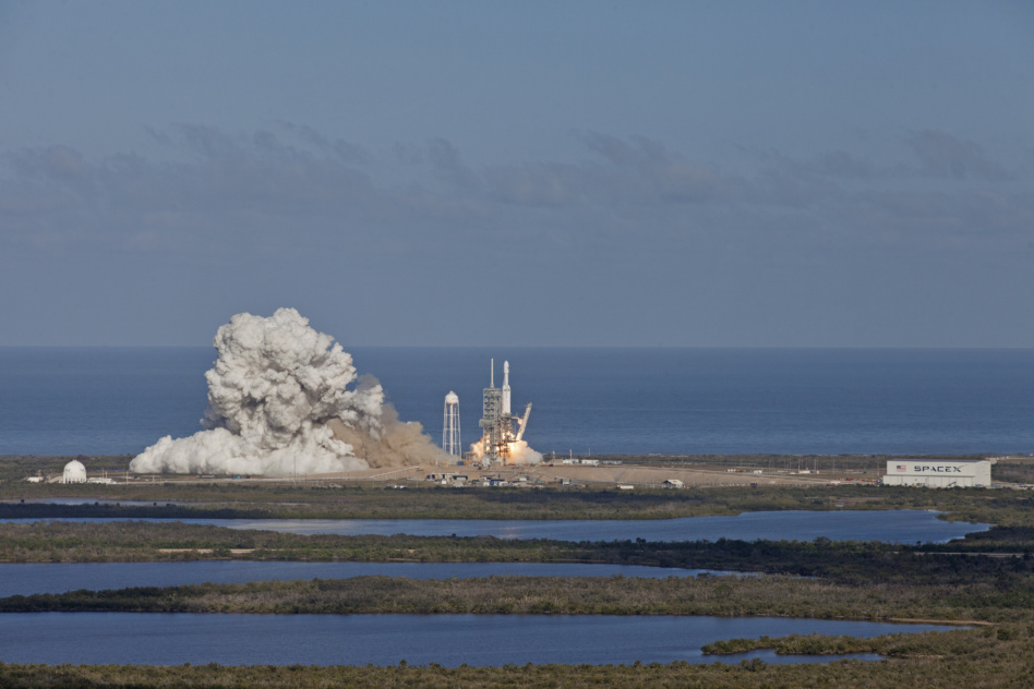 A SpaceX Falcon Heavy rocket lifts off from LC-39A at NASA's Kennedy Space Center in Florida. Image: NASA