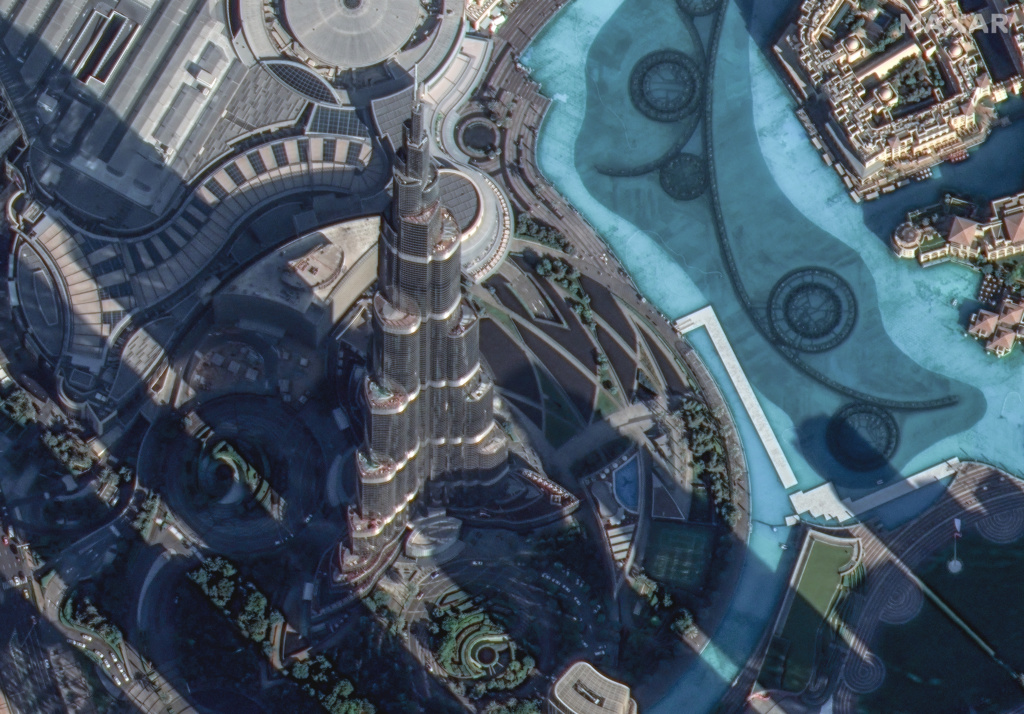 WorldView Legion imagery of the Burj Khalifa tower in Dubai, UAE. Image: Maxar Intelligence.