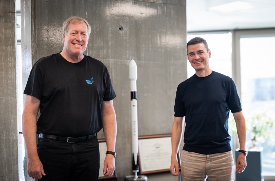 Rusty Thomas (left) with EnduroSat CEO Raycho Raychev (right). Image: EnduroSat
