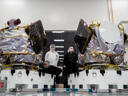 The Commercial Race to Mars Heats Up