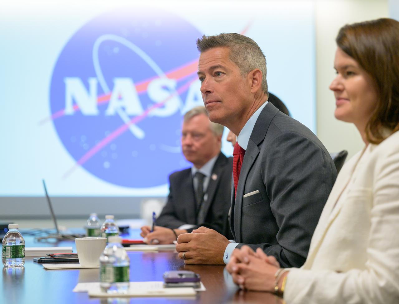 NASAは月の原子力開発を加速させたいと考えている