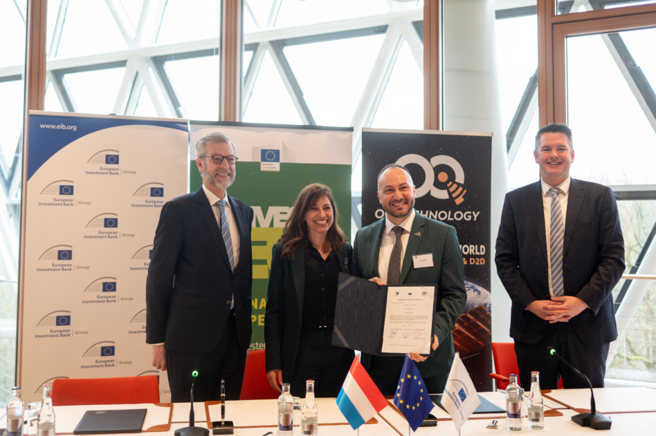 Robert de Groot (EIB Vice President), Anne Calteux (Head of the European Commission Representation in Luxembourg), Omar Qaise (CEO OQ Technology), Lex Delles (Luxembourg Minister of Economy). Image: OQ/ EIB
