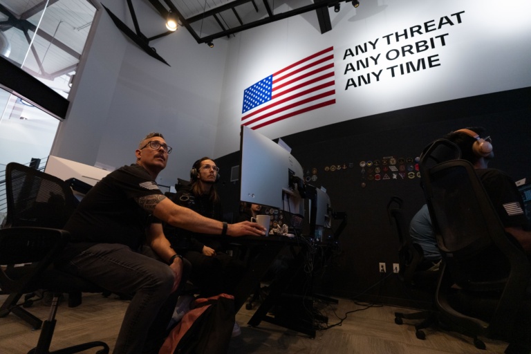 True Anomaly Approaches, Images Rocket Lab Craft