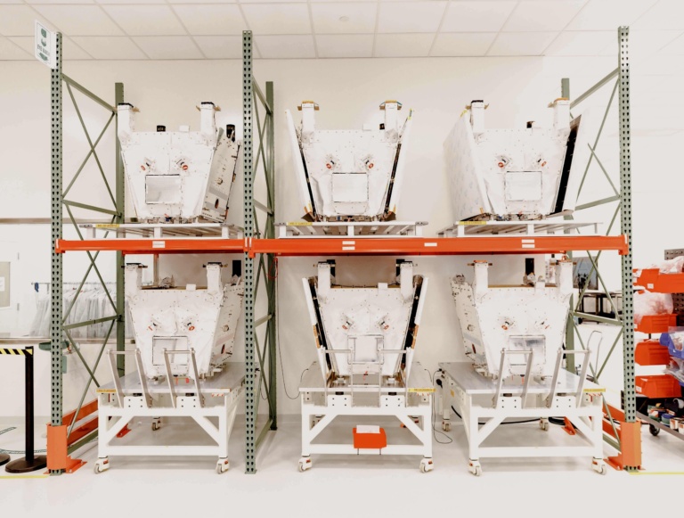 Exclusive: Loft Orbital Scales Offering with Apex Bus Purchase
